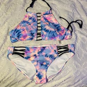 Bathing suit